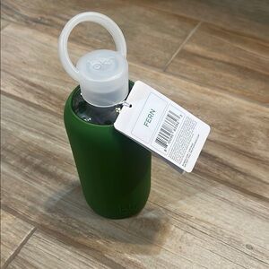 Nwt fern unreleased color bkr bottle